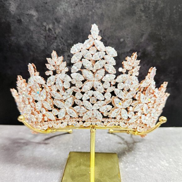 Cubic Zirconia, Diamond Zirconia Crown, Rose Gold Crystal Crown, Princess Crown - Picture 1 of 8